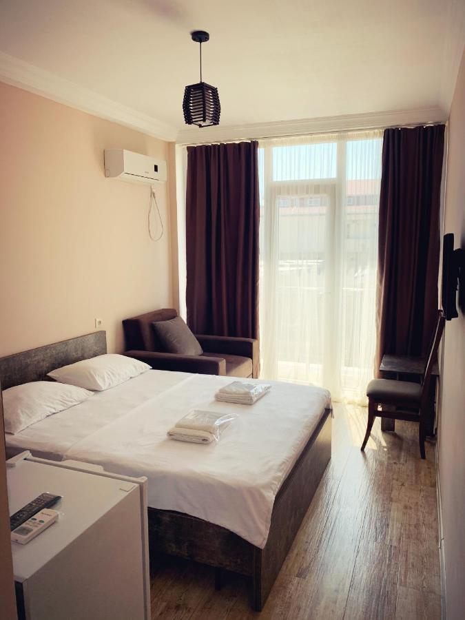 Hotel Crown Ureki Esterno foto